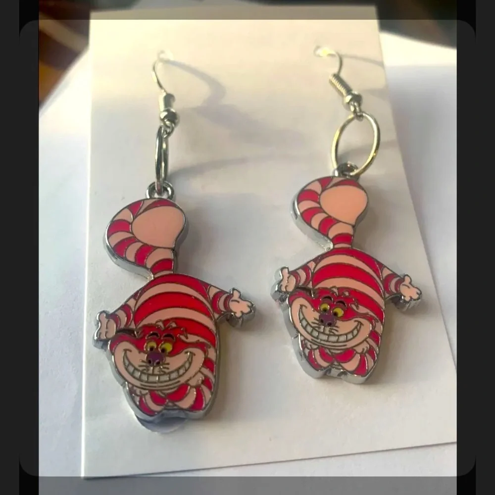 Cheshire Cat silver tone earrings brand new enamel NWOT